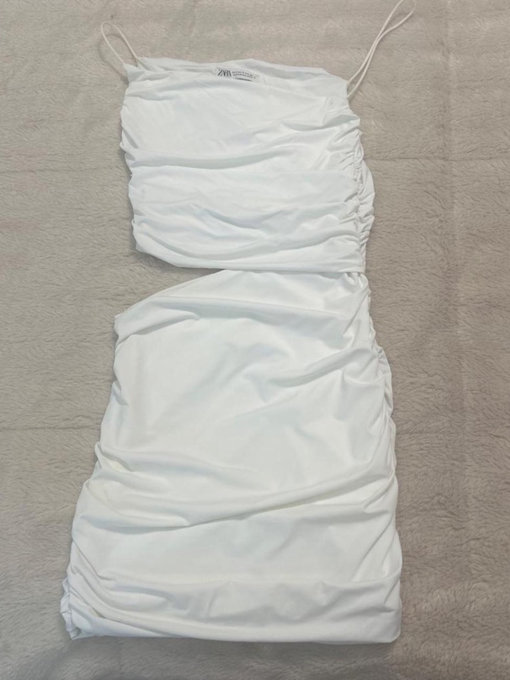 🍒Zara White Ruched Mini Dress with Cut Out on Side - fits like XS